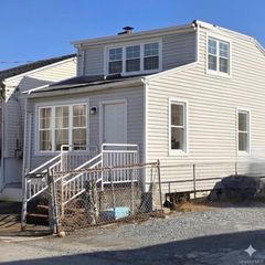 9960 164th Road, Howard Beach, NY 11414