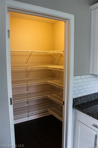 1313 Secretariat Way, Howell, MI 48843