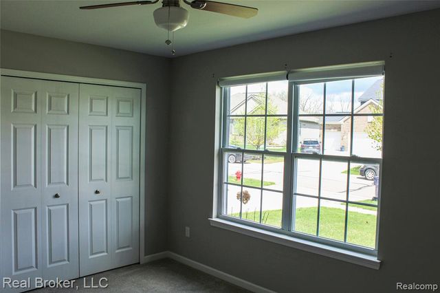 1313 Secretariat Way, Howell, MI 48843