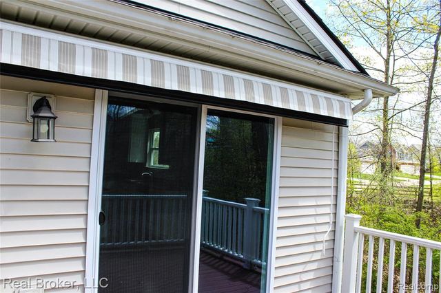 1313 Secretariat Way, Howell, MI 48843