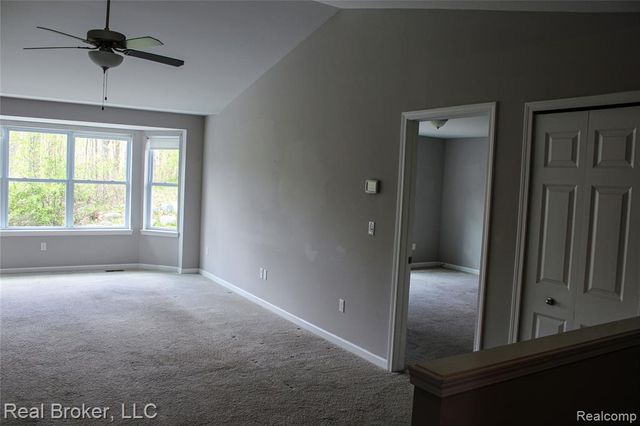 1313 Secretariat Way, Howell, MI 48843