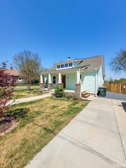 321 Bledsoe Avenue, Raleigh, NC 27601