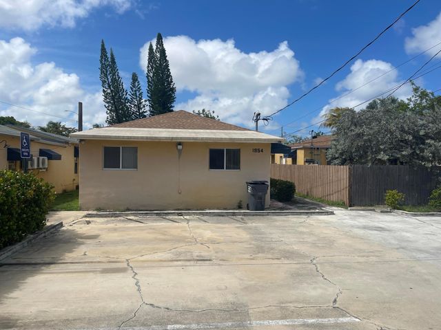 615 N 20th Avenue, Hollywood, FL 33020
