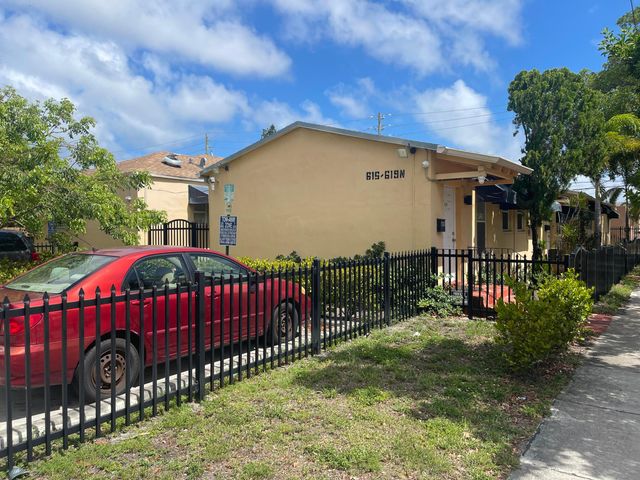 615 N 20th Avenue, Hollywood, FL 33020