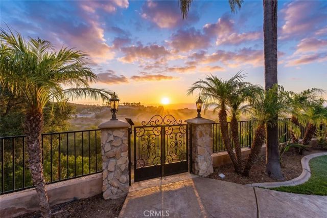 21128 Via Los Laureles, Murrieta, CA 92562