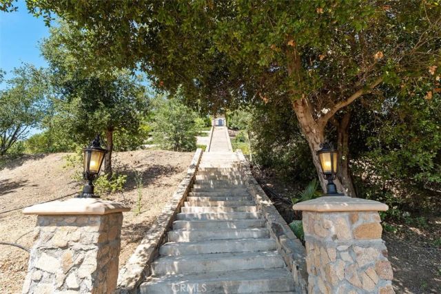 21128 Via Los Laureles, Murrieta, CA 92562