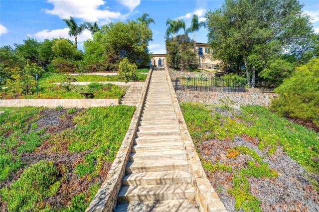 21128 Via Los Laureles, Murrieta, CA 92562