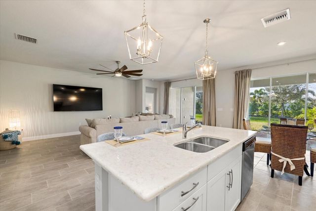 11925 BOHEMIAN PLACE, Venice, FL 34293