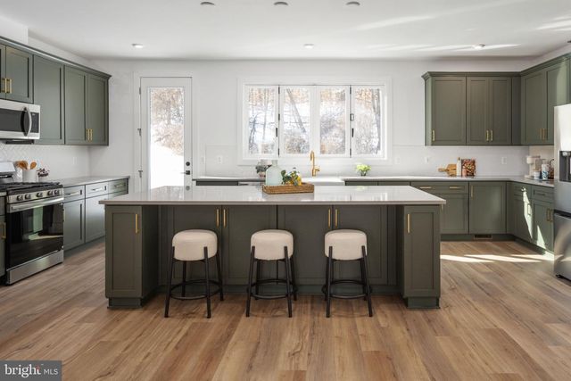 9424 DANDELION DR, Lorton, VA 22079