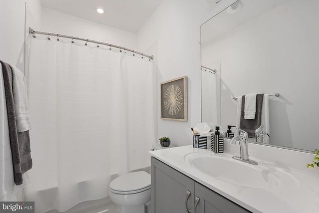 9424 DANDELION DR, Lorton, VA 22079