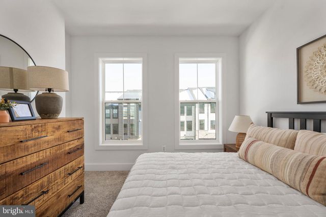 9424 DANDELION DR, Lorton, VA 22079