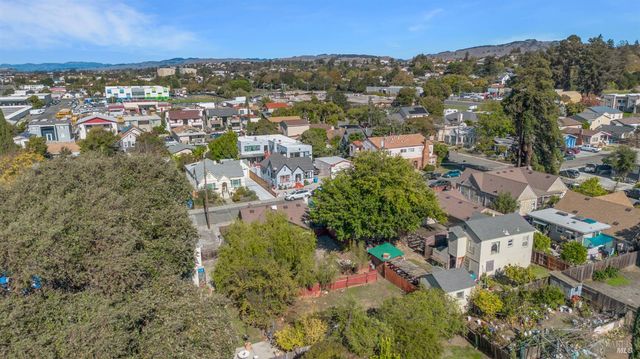 323 Hampshire St, Vallejo, CA 94590