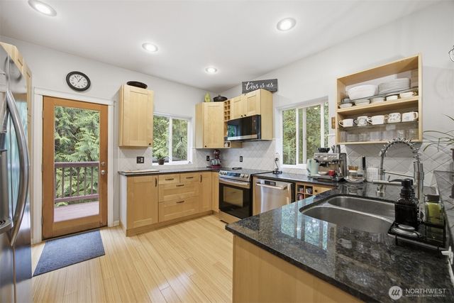 10 Mountain Ash Court, Bellingham, WA 98229