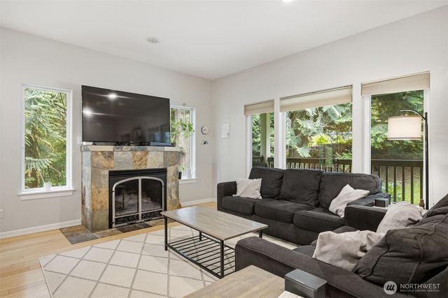 10 Mountain Ash Court, Bellingham, WA 98229
