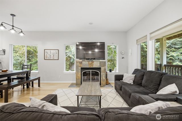 10 Mountain Ash Court, Bellingham, WA 98229
