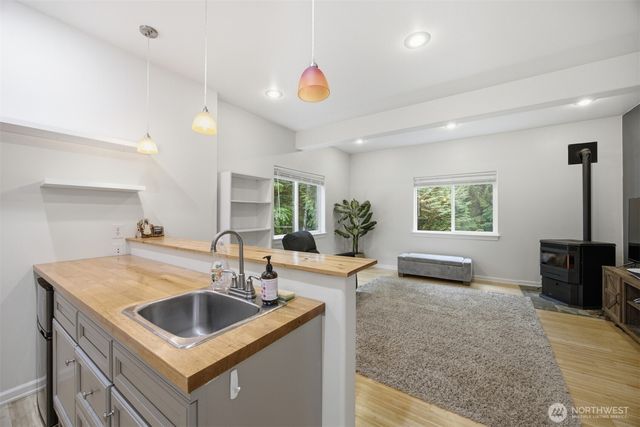 10 Mountain Ash Court, Bellingham, WA 98229