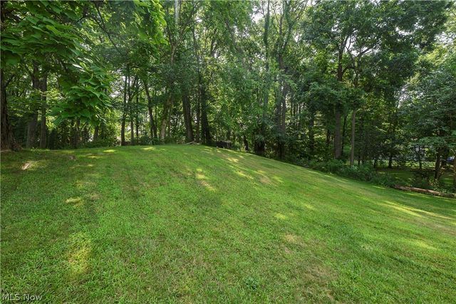 455 River Road, Canal Fulton, OH 44614