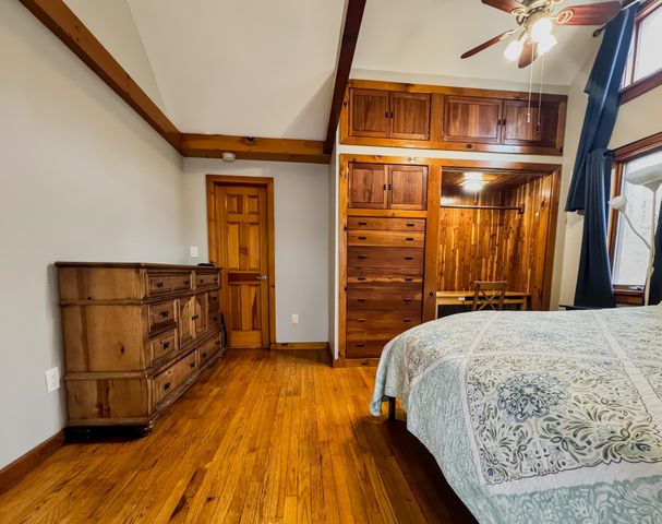 1260 Cider Mill Road, Shaftsbury, VT 05262