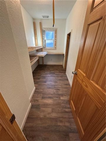 2323 JACKSON Avenue, Kansas City, MO 64127