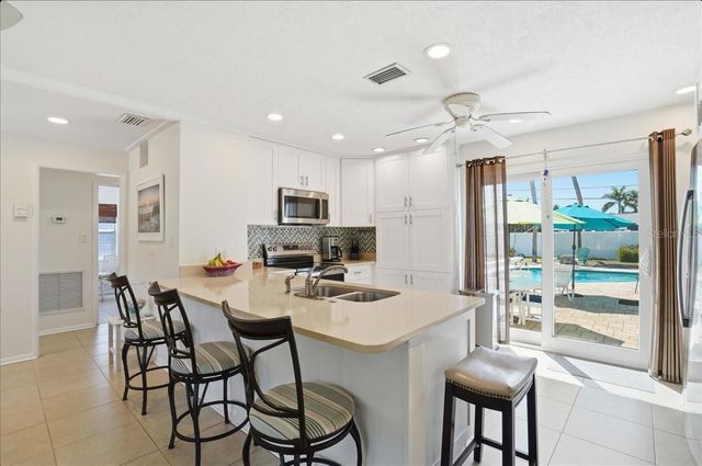 221 41ST AVENUE, St Pete Beach, FL 33706