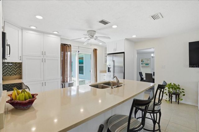 221 41ST AVENUE, St Pete Beach, FL 33706