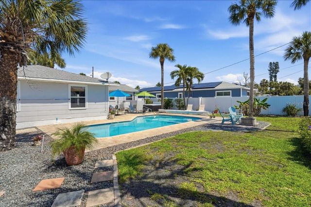 221 41ST AVENUE, St Pete Beach, FL 33706