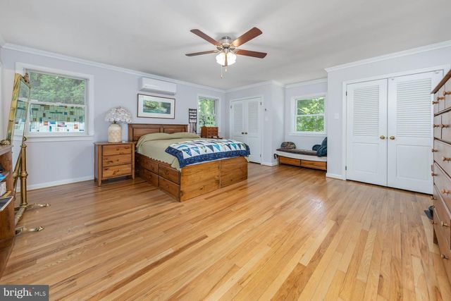 46 LAKE DR, Woodbury, NJ 08096