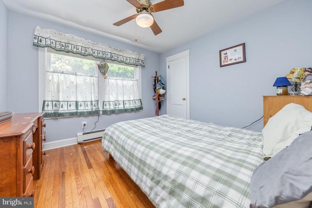 46 LAKE DR, Woodbury, NJ 08096