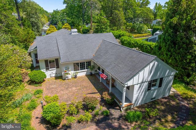 46 LAKE DR, Woodbury, NJ 08096