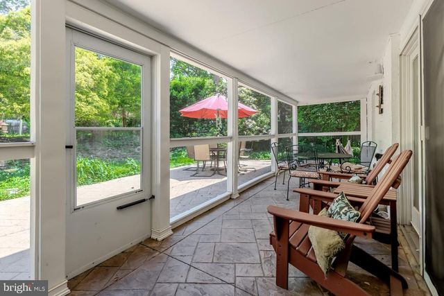 46 LAKE DR, Woodbury, NJ 08096