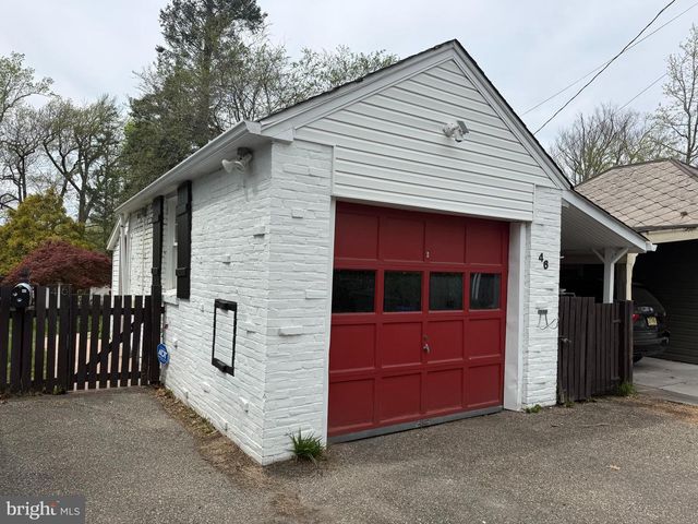 46 LAKE DR, Woodbury, NJ 08096
