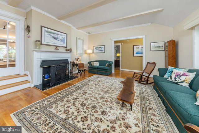 46 LAKE DR, Woodbury, NJ 08096