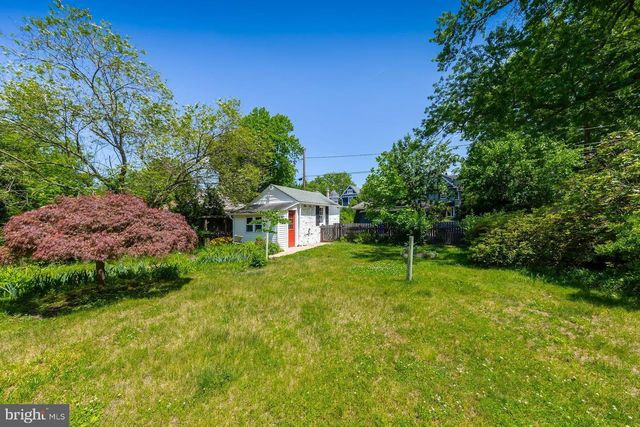 46 LAKE DR, Woodbury, NJ 08096