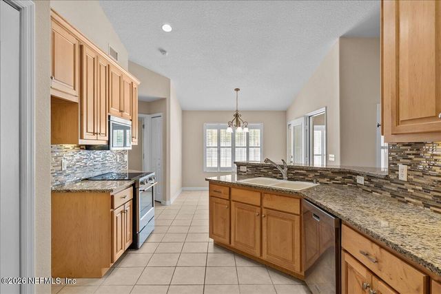 125 QUAIL Lane, Palatka, FL 32177