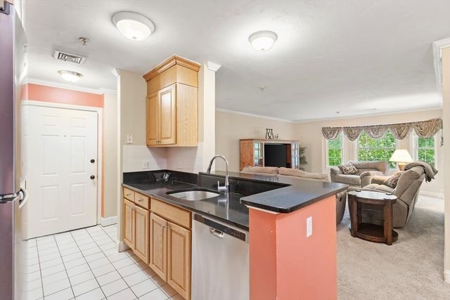 717 Washington St E, Canton, MA 02021
