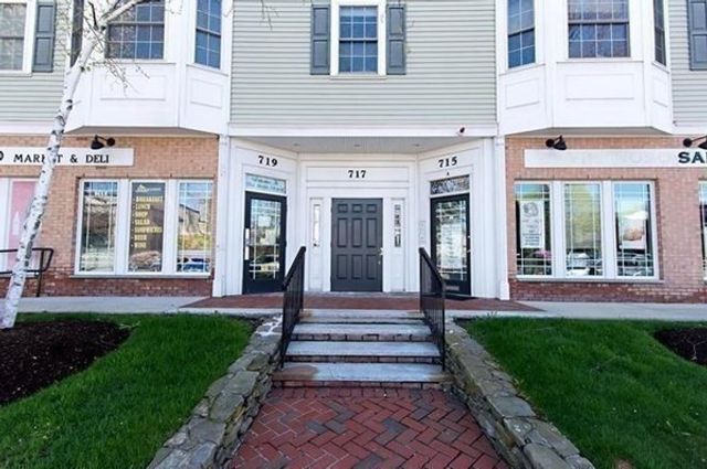 717 Washington St E, Canton, MA 02021