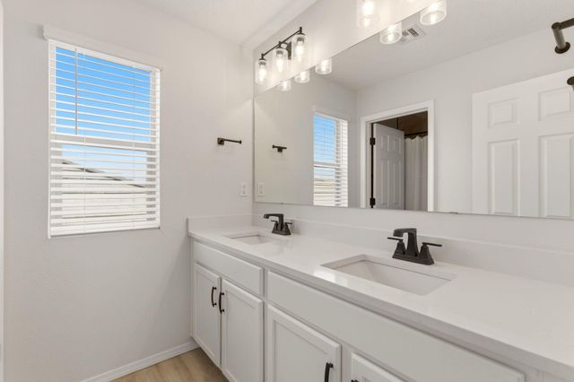 3206 Martuni Street SE, Rio Rancho, NM 87124