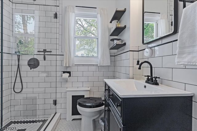 19 Willowmere Ave, Montclair Twp., NJ 07042