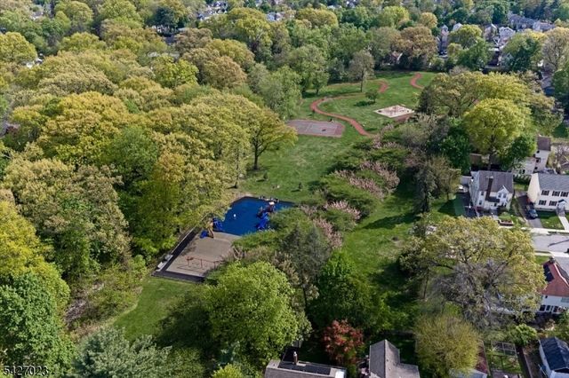 19 Willowmere Ave, Montclair Twp., NJ 07042