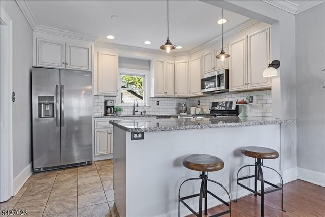 19 Willowmere Ave, Montclair Twp., NJ 07042