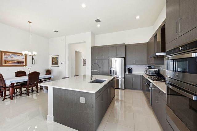 13128 Feathering Way, Palm Beach Gardens, FL 33412