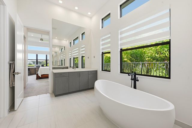 13128 Feathering Way, Palm Beach Gardens, FL 33412