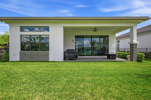 13128 Feathering Way, Palm Beach Gardens, FL 33412