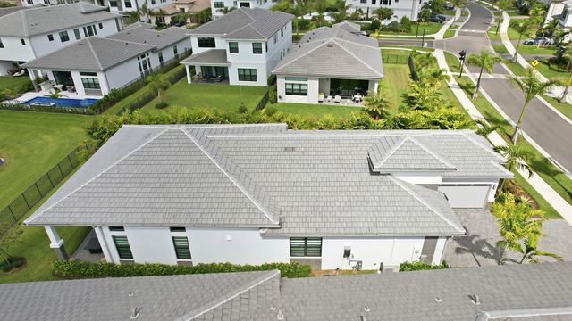13128 Feathering Way, Palm Beach Gardens, FL 33412