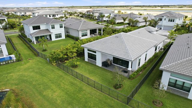13128 Feathering Way, Palm Beach Gardens, FL 33412