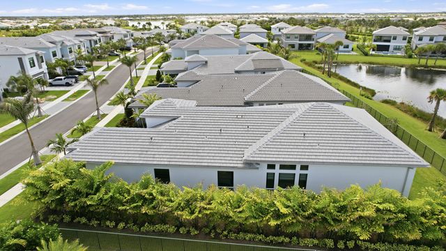 13128 Feathering Way, Palm Beach Gardens, FL 33412
