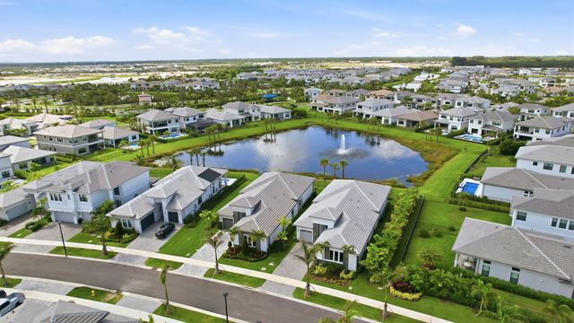 13128 Feathering Way, Palm Beach Gardens, FL 33412