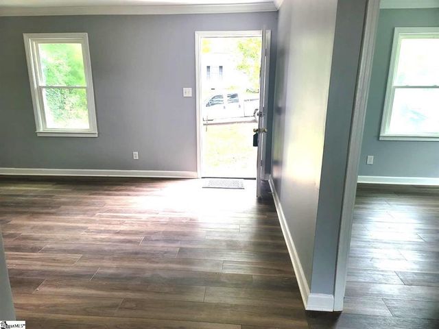 184 Home Street, Spartanburg, SC 29306