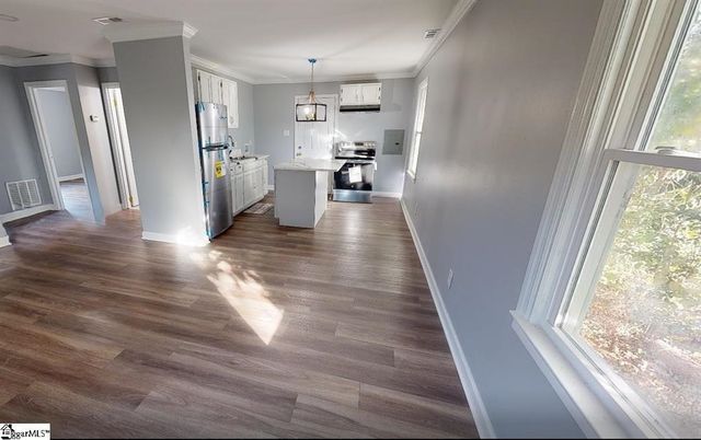 184 Home Street, Spartanburg, SC 29306