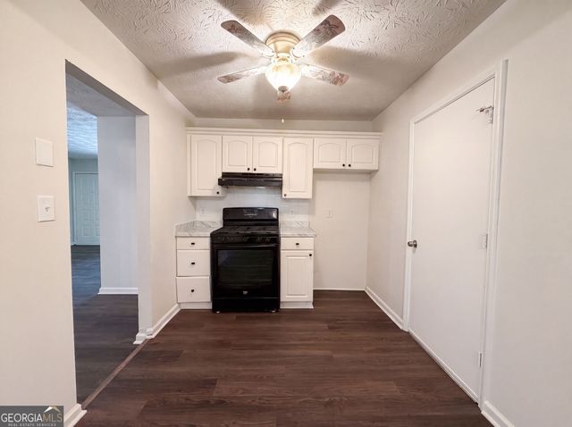 3808 Shane Court, Ellenwood, GA 30294